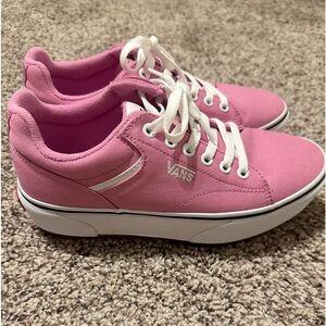 Vans Seldan Platform Canvas Sneaker - Lace up Style - Pink